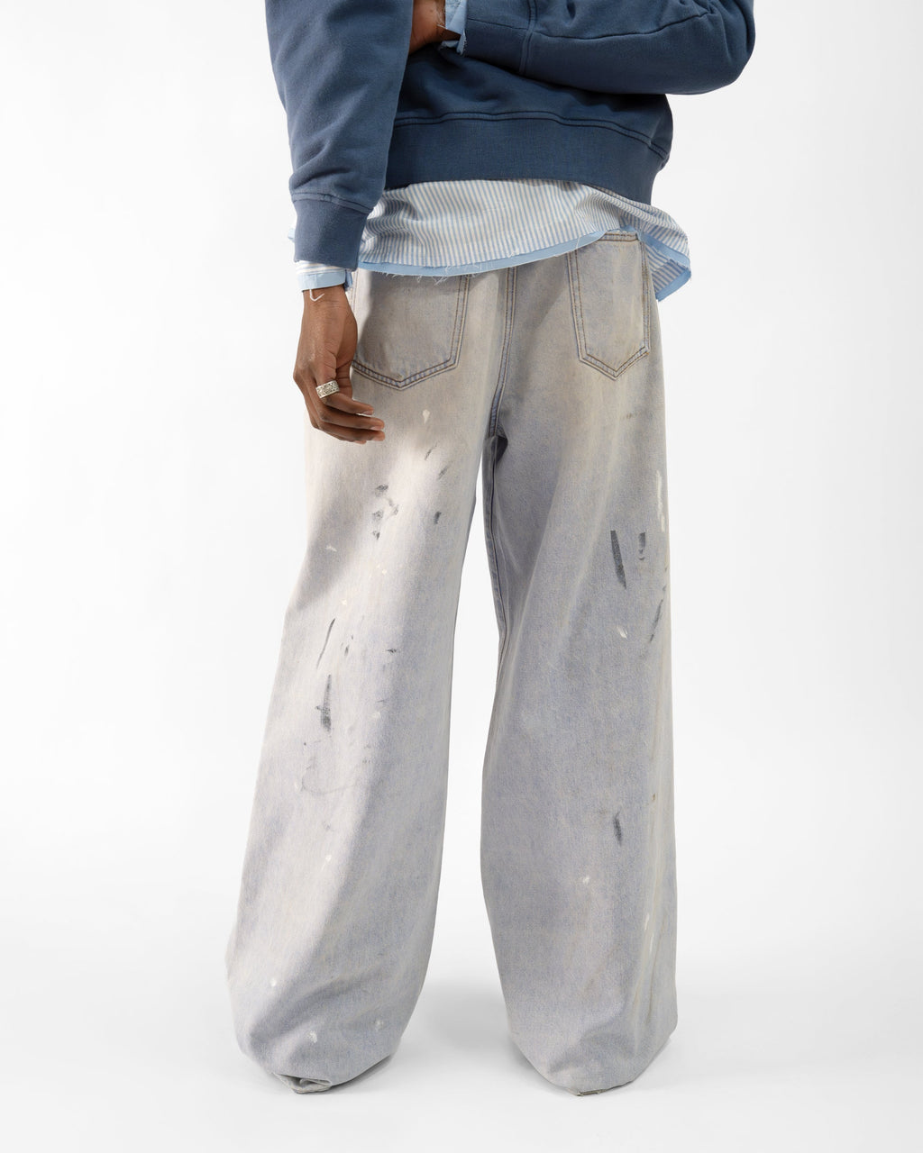 PAINTER LOOSE FIT JEANS