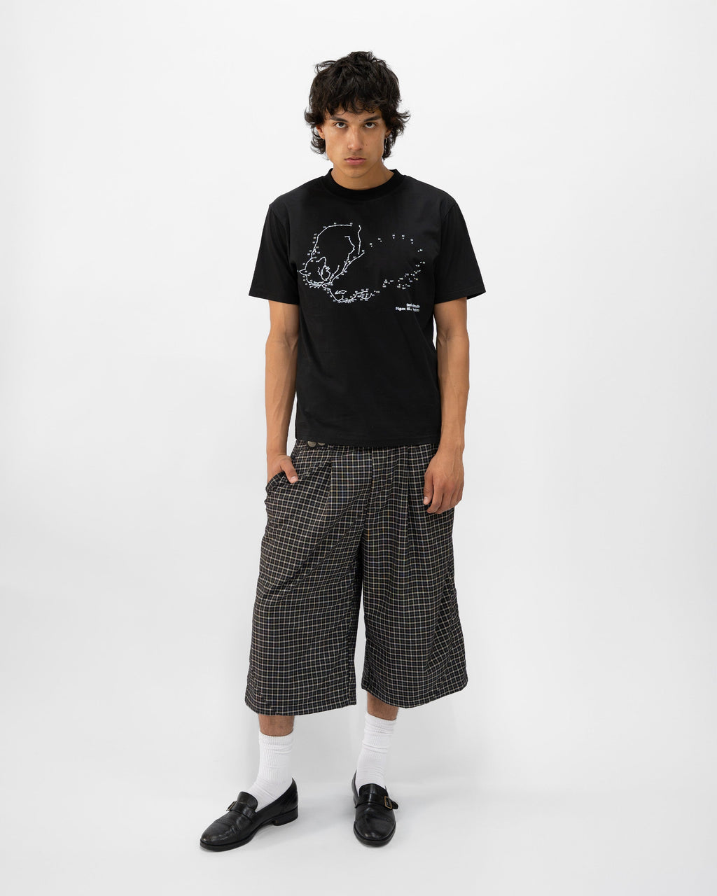 BLACK NEKO TSHIRT