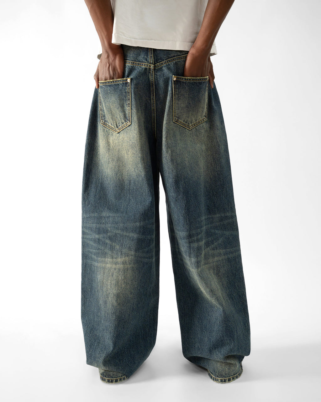 MUDWASH INDIGO LOOSE FIT JEANS