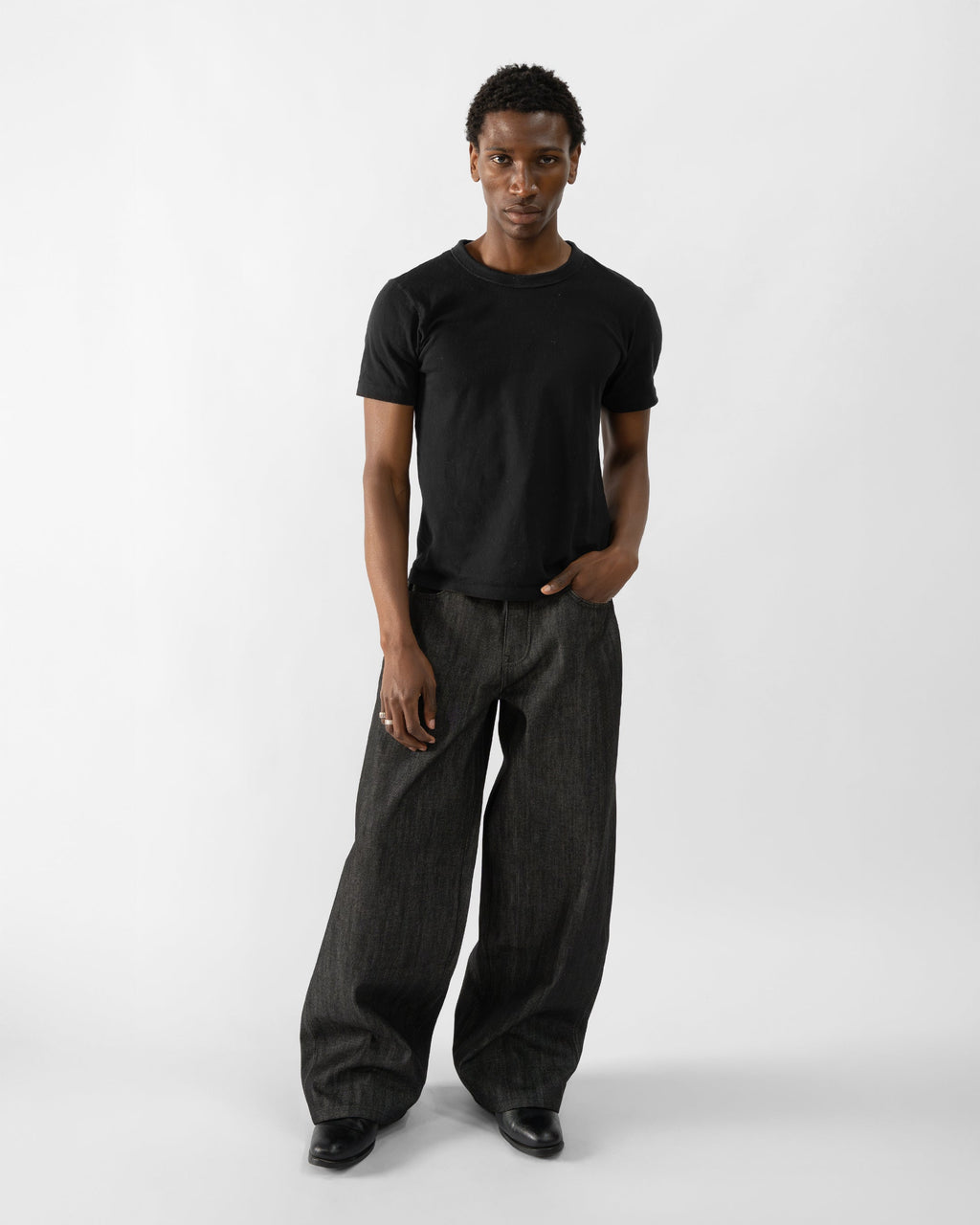 RAW BLACK JAPANESE SELVEDGE LOOSE FIT JEANS