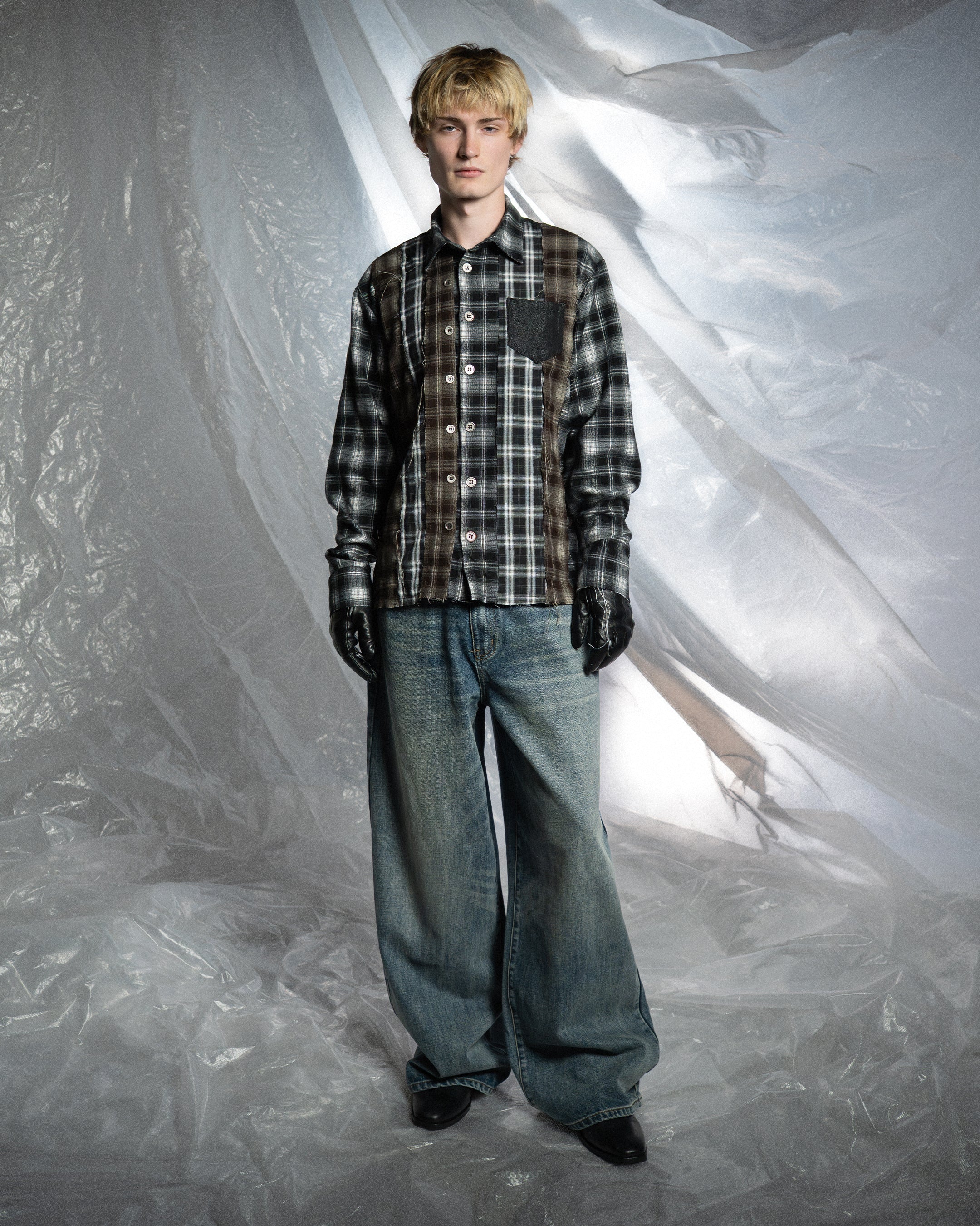 VINTAGE LIGHTWASH LOOSE FIT JEANS