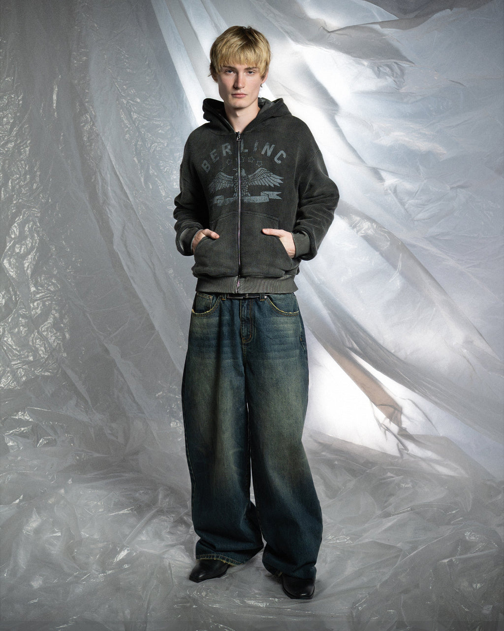 MUDWASH INDIGO LOOSE FIT JEANS