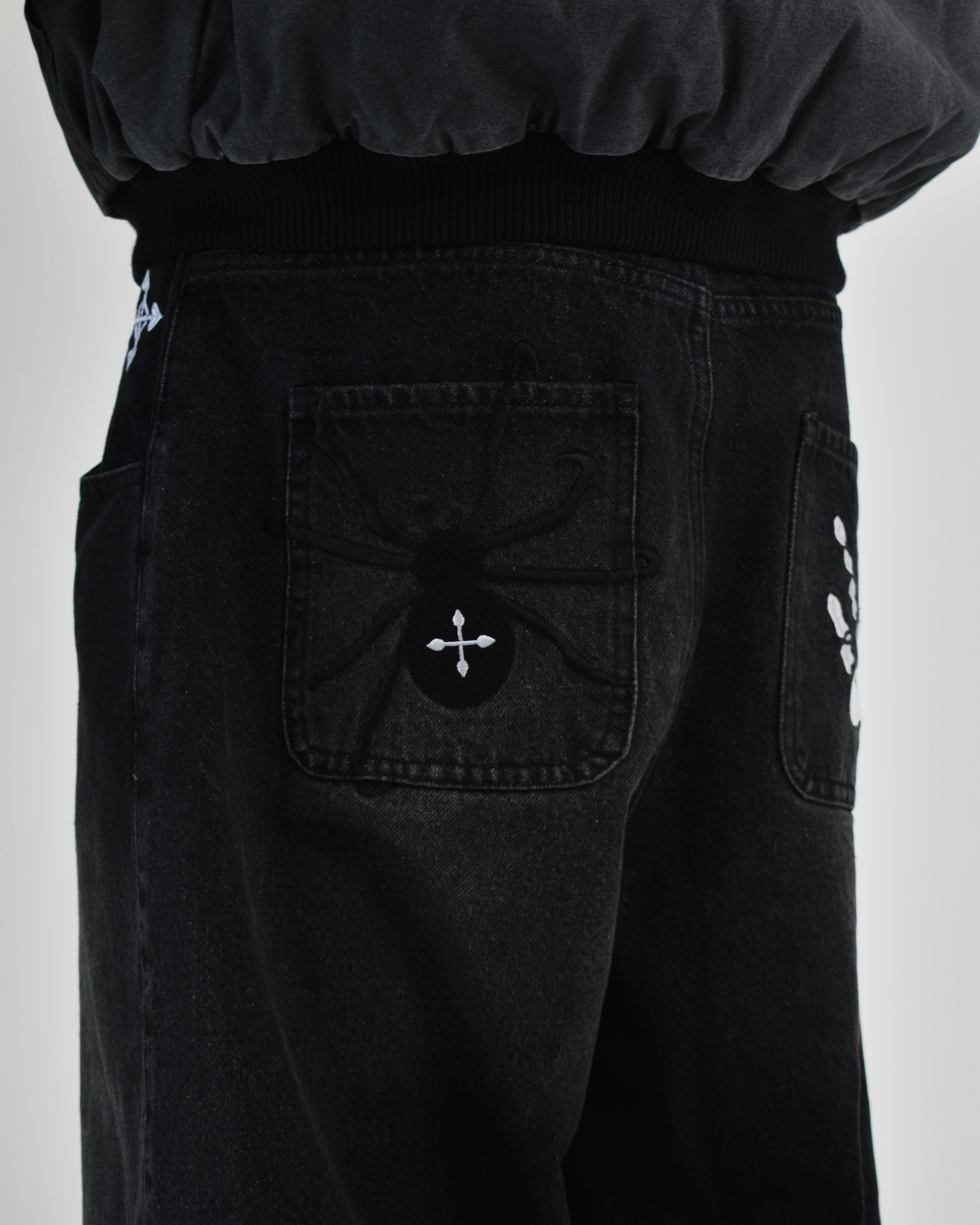 LUCIFER JEANS