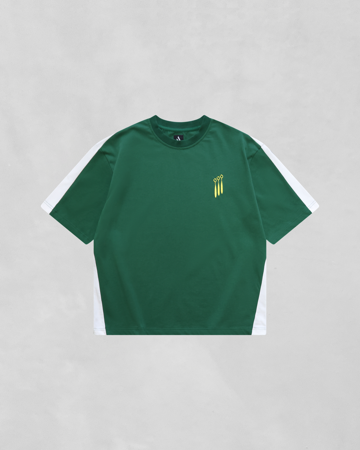 PIRATE HUNTER TEE